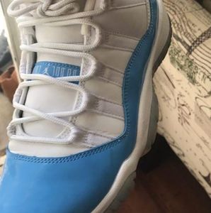 Jordan 11s retro size 6.5 light blue and white